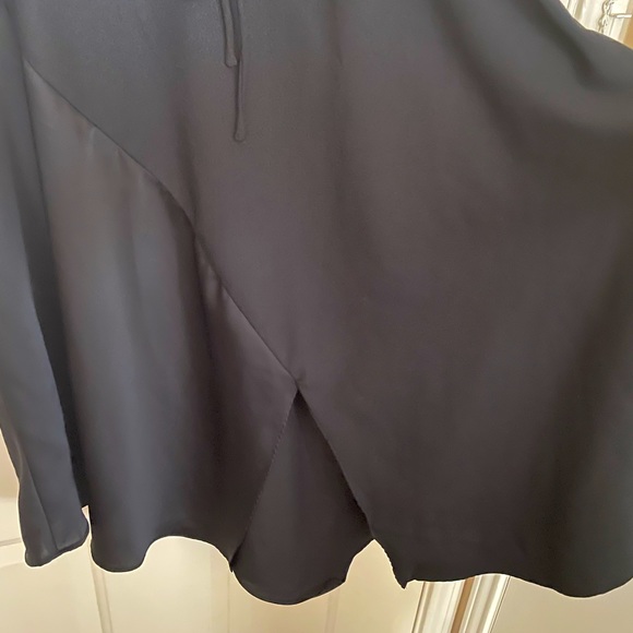 Cushnie Black razor hem dress with deep cut - Picture 3 of 4